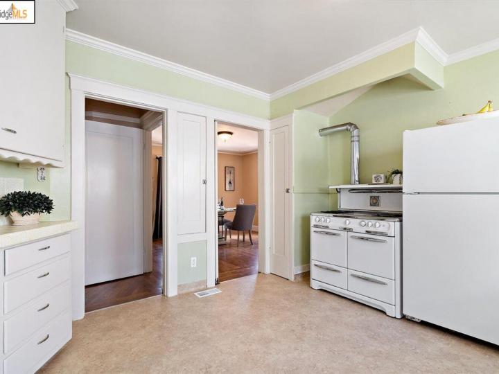 100 Fairmount Ave, Oakland, CA | Lower Pied Ave. Photo 9 of 19