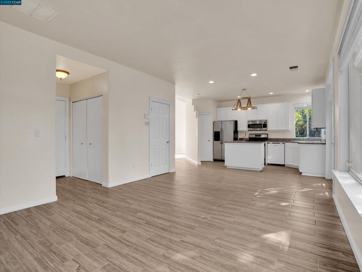 1015 Dellwood Ct, Brentwood, CA | Brentwood. Photo 8 of 31