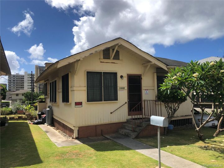 1068-B Kinau St, Honolulu, HI | Makiki Area. Photo 1 of 1