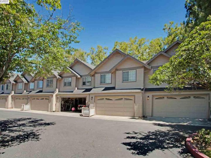 1091 S Livermore Ave, Livermore, CA, 94550 Townhouse. Photo 28 of 31