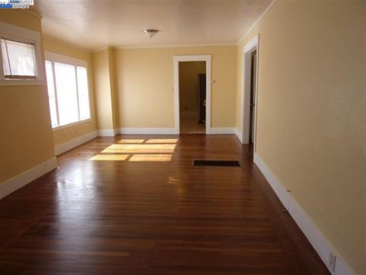 10923 Foothill Blvd, Oakland, CA | East Oakland. Photo 16 of 28