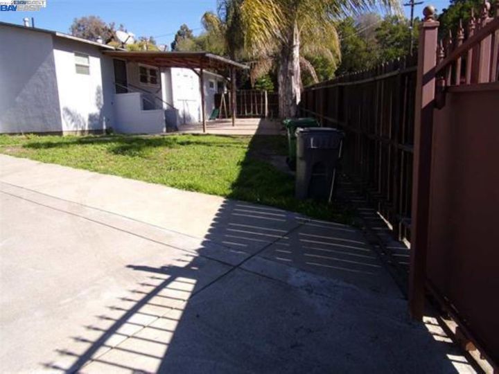 10923 Foothill Blvd, Oakland, CA | East Oakland. Photo 24 of 28