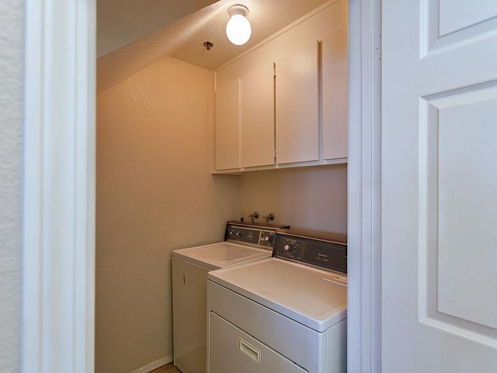 1118 Brittany Ln, Daly City, CA, 94014 Townhouse. Photo 15 of 19