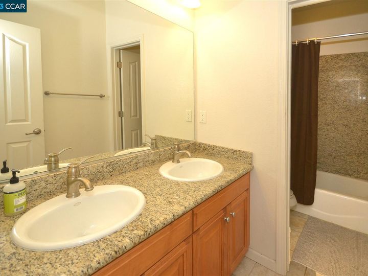 1129 Lavender Dr, Brentwood, CA | Brentwood. Photo 35 of 47