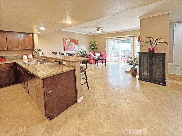 14167 Windjammer, Westminster, CA, 92683 Townhouse. Photo 11 of 46