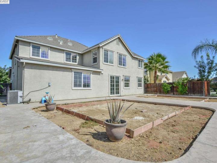1420 Oasis Ln, Patterson, CA | . Photo 29 of 33