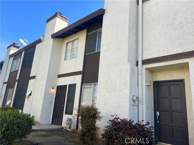 1437 Libra Ct, Bakersfield, CA, 93309 Townhouse. Photo 1 of 27