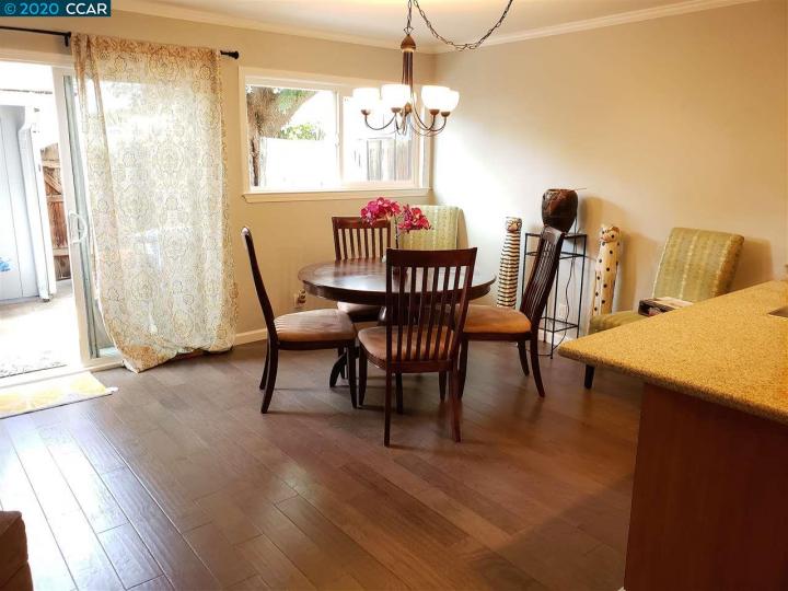 1457 Saint James Pkwy, Concord, CA, 94521 Townhouse. Photo 7 of 18