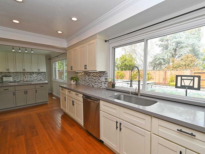1532 Kingsport Ave, Livermore, CA | Sunset East. Photo 15 of 60