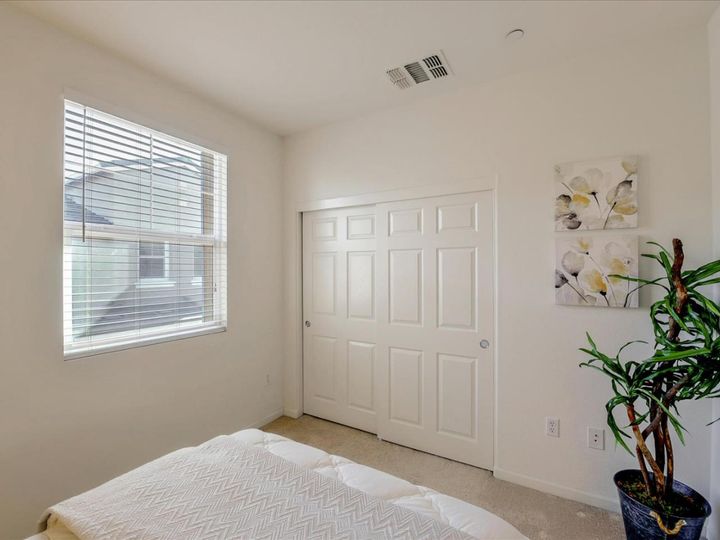 1762 Snell Pl, Milpitas, CA, 95035 Townhouse. Photo 27 of 40