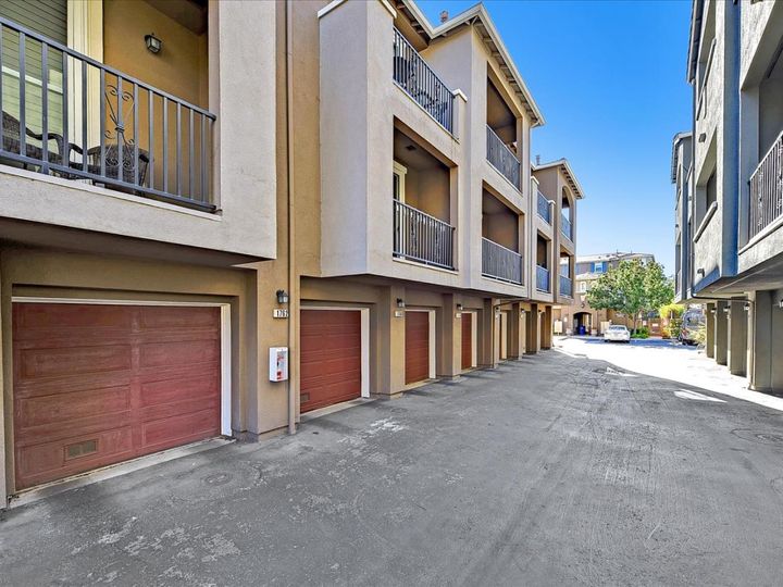 1762 Snell Pl, Milpitas, CA, 95035 Townhouse. Photo 33 of 40