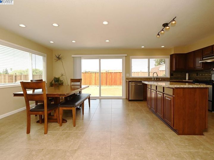 1799 Genoa St, Livermore, CA | Sunset East. Photo 7 of 25