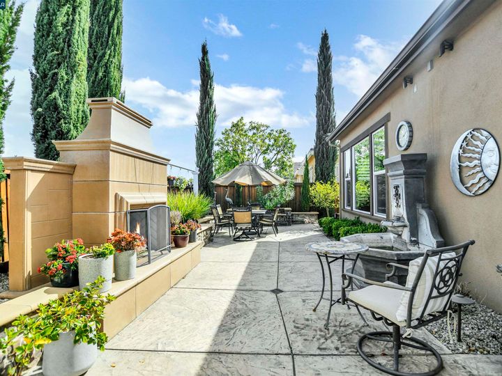 1818 Moscato Pl, Brentwood, CA | Trilogy Vineyards. Photo 28 of 31