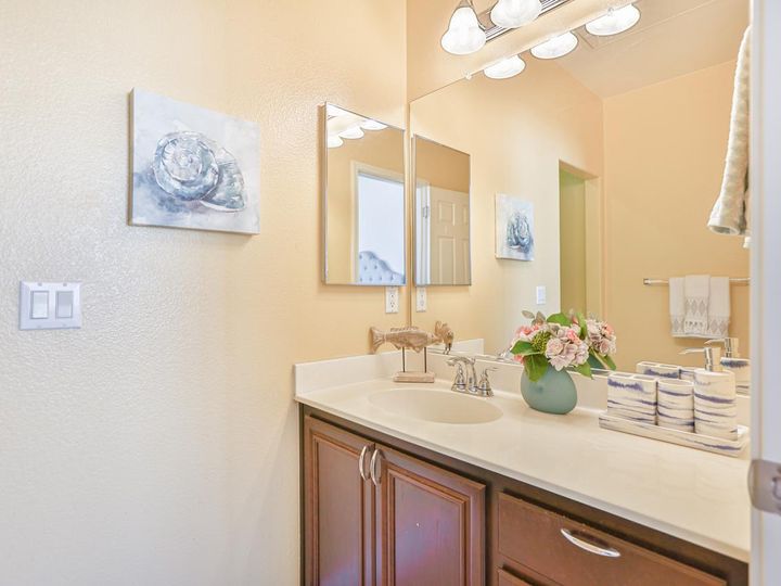 1860 Snell Pl, Milpitas, CA, 95035 Townhouse. Photo 22 of 37