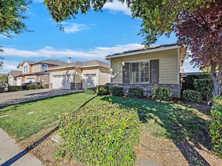 1920 Fairview Ave, Brentwood, CA | Brentwood. Photo 2 of 49