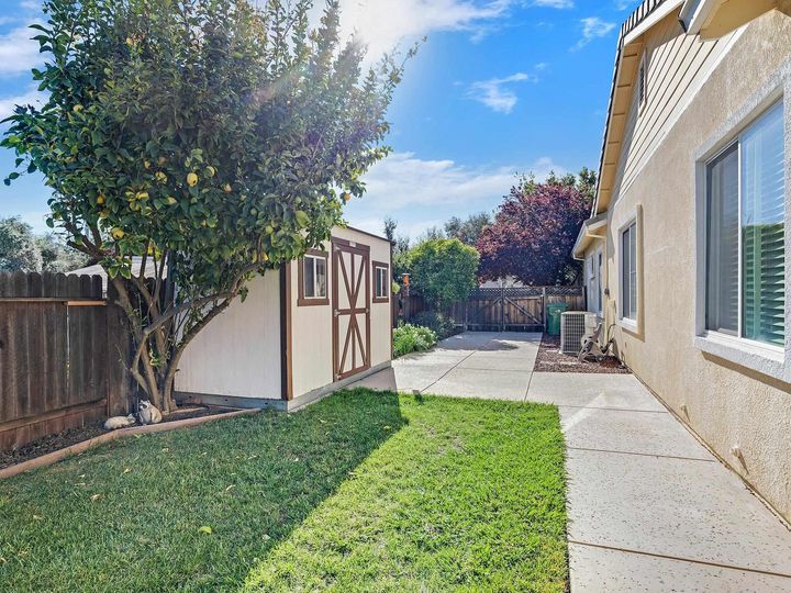 1920 Fairview Ave, Brentwood, CA | Brentwood. Photo 42 of 49