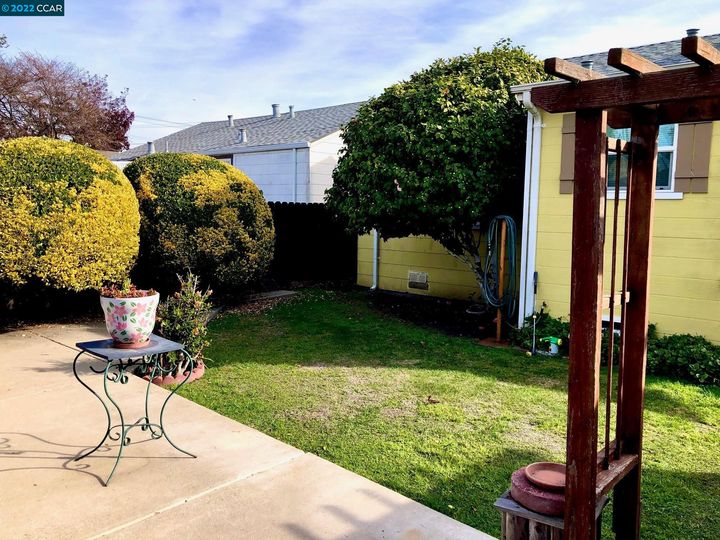1948 Charlotte Ave, San Leandro, CA | Mulford Gardens. Photo 24 of 27