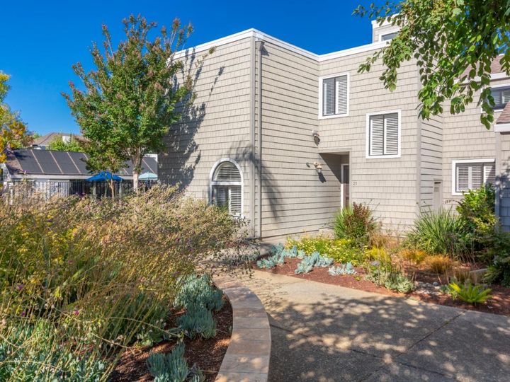 2080 Marich Way #21, Mountain View, CA, 94040 Townhouse. Photo 10 of 19