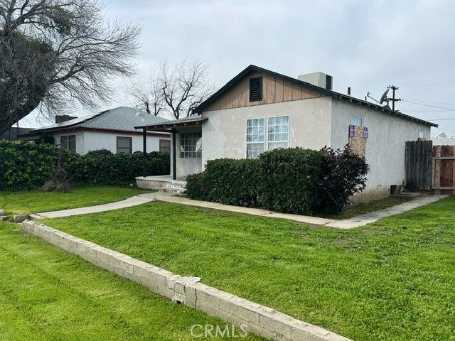 2111 Carrere St, Bakersfield, CA | . Photo 1 of 3