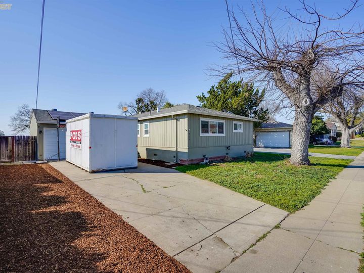 215 Lee, Livermore, CA | Leland Heights. Photo 2 of 33