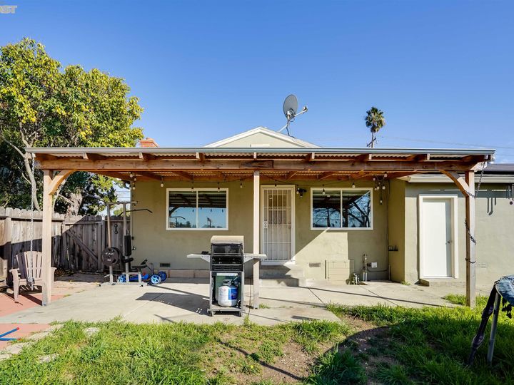 215 Lee, Livermore, CA | Leland Heights. Photo 25 of 33