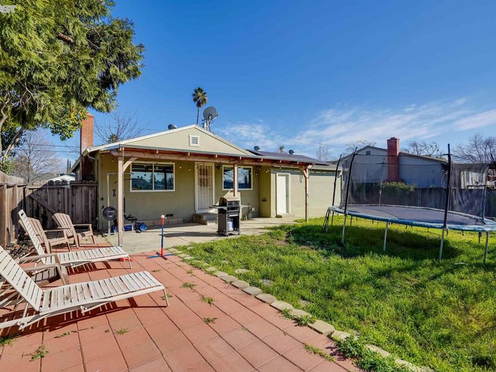 215 Lee, Livermore, CA | Leland Heights. Photo 31 of 33
