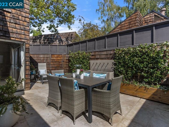 216 The Knl, Orinda, CA, 94563 Townhouse. Photo 22 of 53