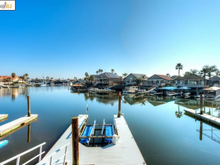 2175 Newport Dr, Discovery Bay, CA | Delta Waterfront Access. Photo 18 of 26