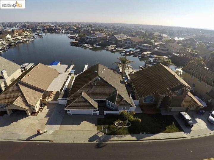 2175 Newport Dr, Discovery Bay, CA | Delta Waterfront Access. Photo 24 of 26