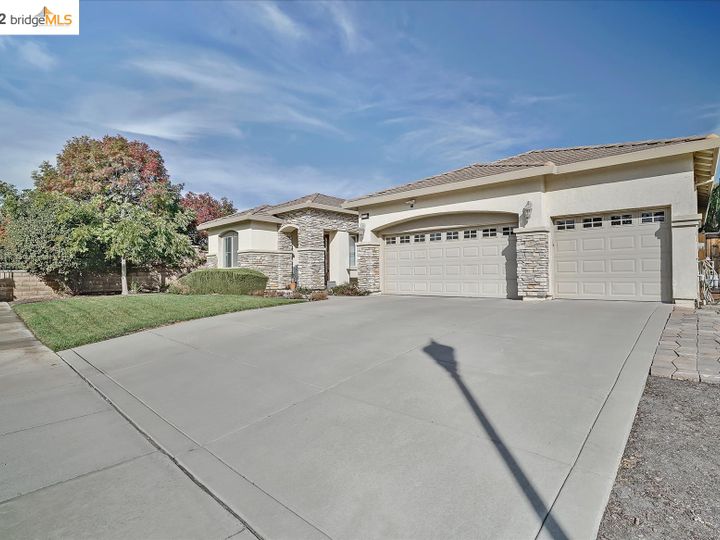 2199 Toulouse Ln, Brentwood, CA | Sterling Pentacle. Photo 2 of 40