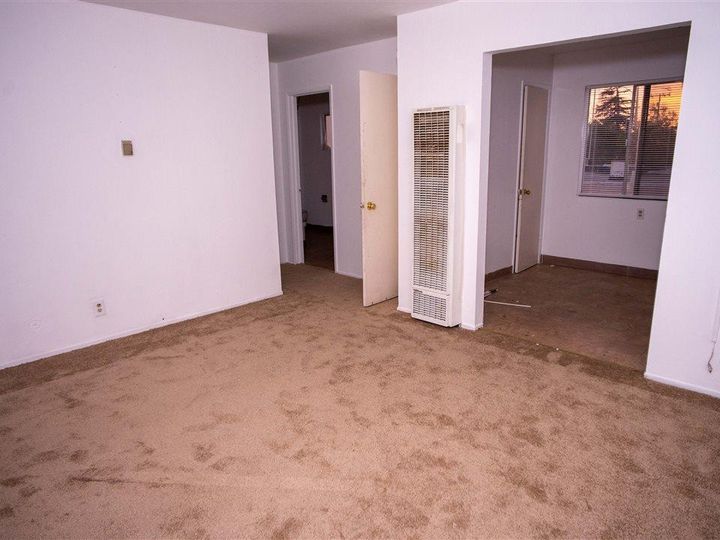 Rental 2235 94th Ave, Oakland, CA, 94603. Photo 5 of 19