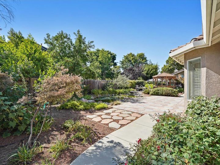 2240 Glenview Dr, Hollister, CA | . Photo 39 of 40