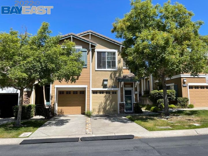 23010 Canyon Terrace Dr #2, Castro Valley, CA, 94552 Townhouse. Photo 1 of 40