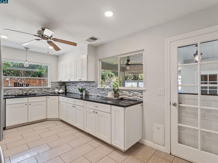 2306 Holbrook Dr, Concord, CA | Holbrook Heights. Photo 12 of 40