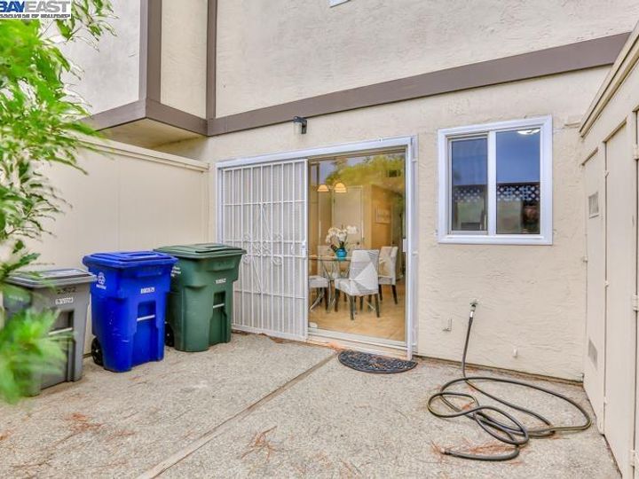 2322 Belvedere Ave, San Leandro, CA, 94577 Townhouse. Photo 38 of 49