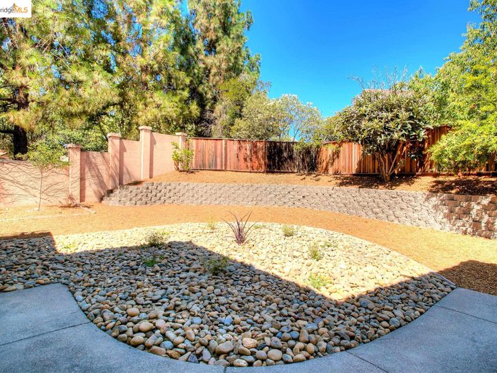 2359 Whitetail Dr, Antioch, CA | Mayfair. Photo 22 of 25