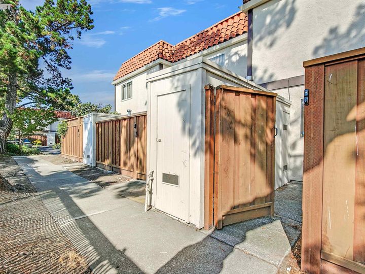 2360 Belvedere Ave, San Leandro, CA, 94577 Townhouse. Photo 9 of 27