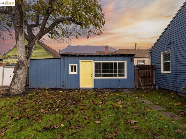 2375 108th, Oakland, CA | Ivy Wood Ext.. Photo 18 of 33