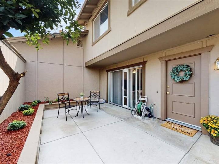 2502 Bishop Ln, Antioch, CA, 94509 Townhouse. Photo 15 of 17