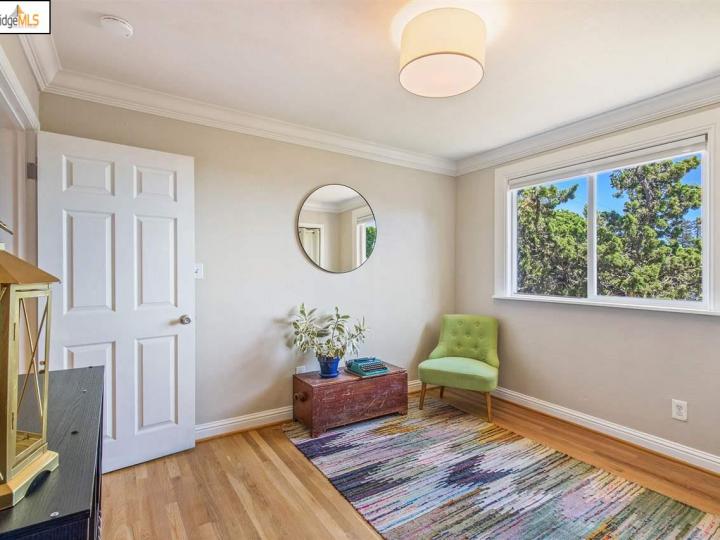 2512 Cole St, Oakland, CA | Maxwell  Park. Photo 21 of 28