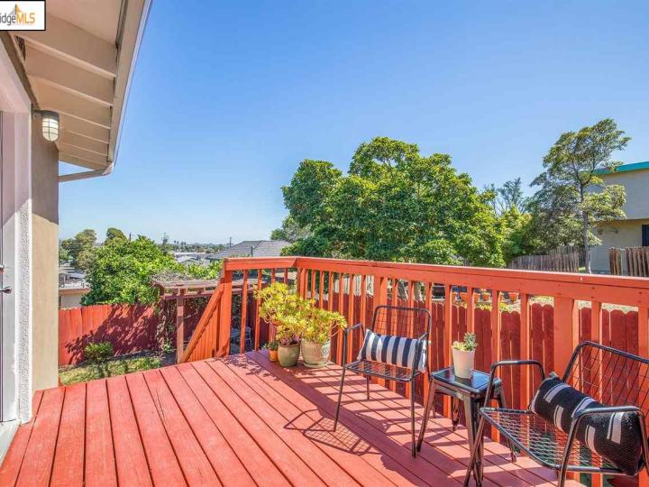 2512 Cole St, Oakland, CA | Maxwell  Park. Photo 24 of 28