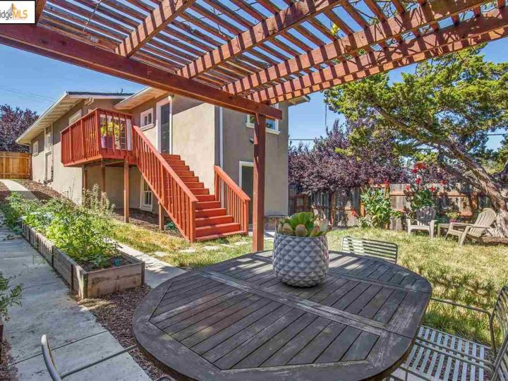 2512 Cole St, Oakland, CA | Maxwell  Park. Photo 26 of 28