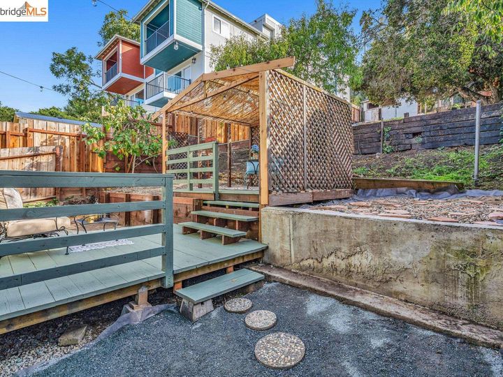 2524 14th Ave, Oakland, CA | Highland Terrace. Photo 31 of 49