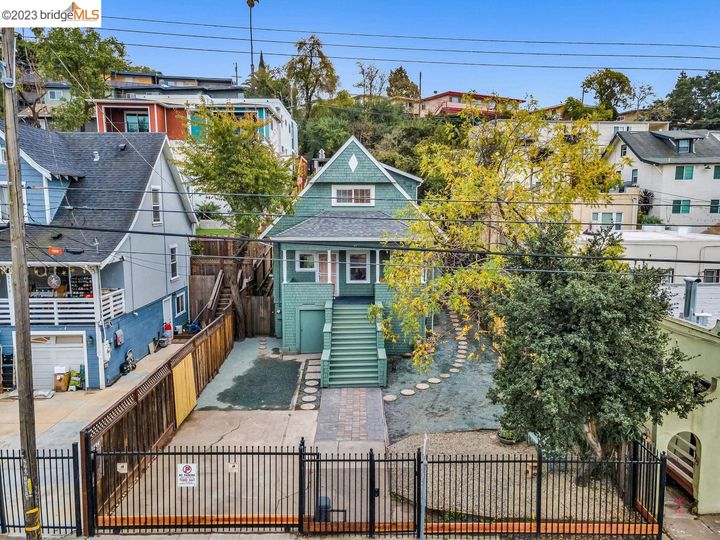 2524 14th Ave, Oakland, CA | Highland Terrace. Photo 37 of 49