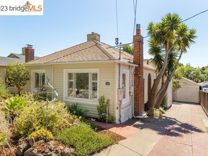 2533 Carmel St, Oakland, CA | Lincoln Heights. Photo 1 of 59