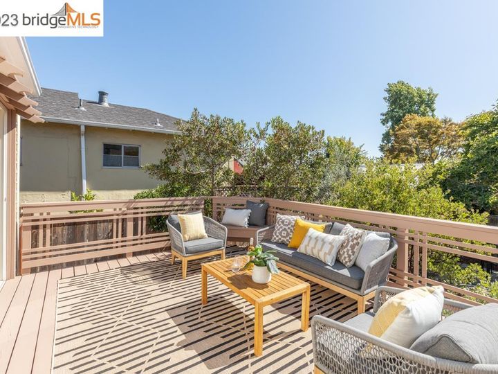 2533 Carmel St, Oakland, CA | Lincoln Heights. Photo 34 of 59