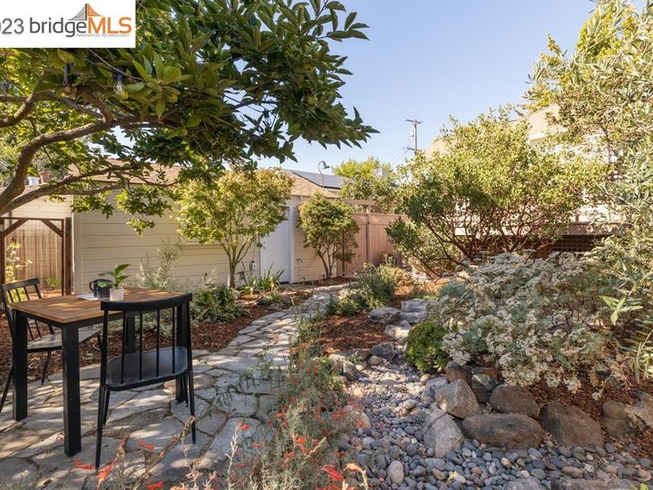 2533 Carmel St, Oakland, CA | Lincoln Heights. Photo 41 of 59