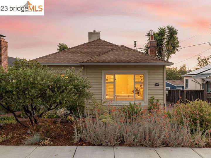 2533 Carmel St, Oakland, CA | Lincoln Heights. Photo 48 of 59