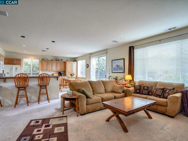 25757 Cloverfield Ct, Castro Valley, CA | 5 Canyons. Photo 10 of 40