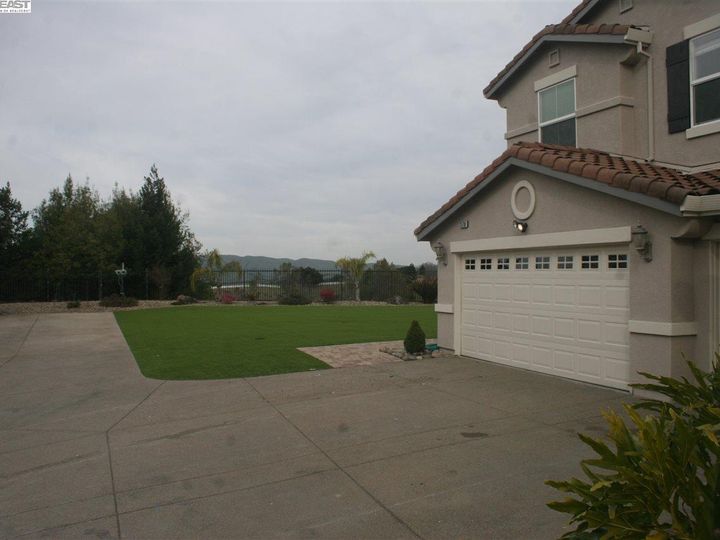 25790 Fairview Ave, Hayward, CA | Fairview | No. Photo 8 of 13